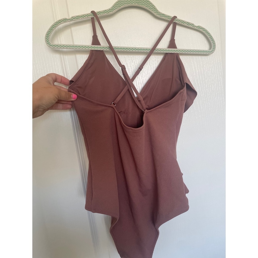 Boutique one piece swimsuit - Picture 3 of 5